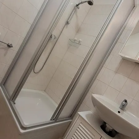 Apartmenthaus Storchennest شقة *