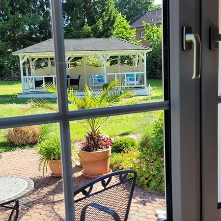 Apartmenthaus Storchennest شقة